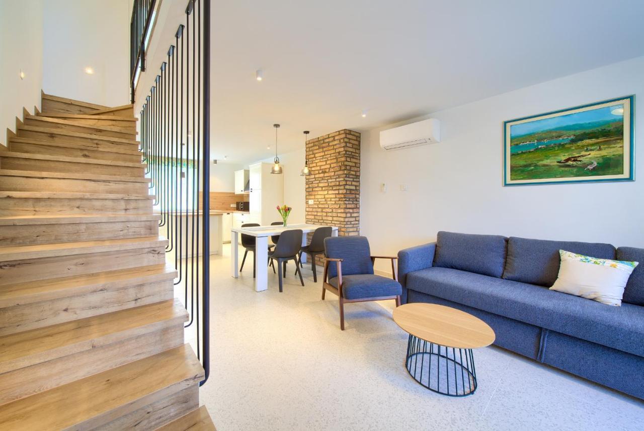 Apartman Placa Njivice Dış mekan fotoğraf