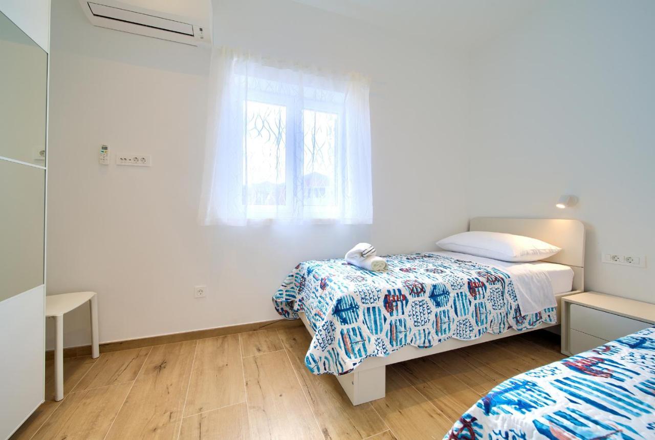Apartman Placa Njivice Dış mekan fotoğraf
